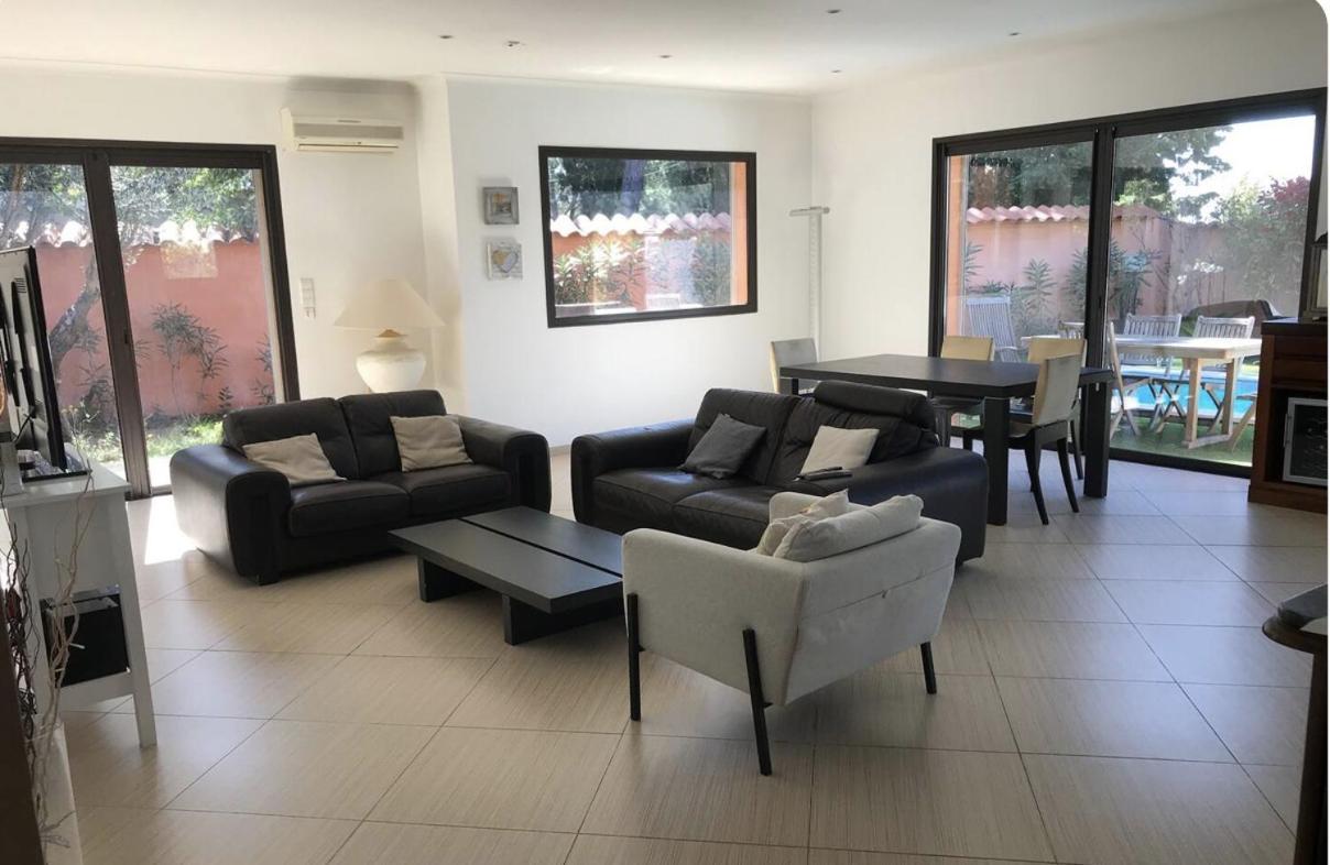 Contemporaine Avec Piscine Fréjus
